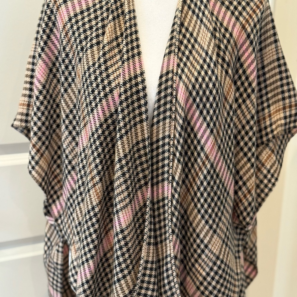 LOFT Houndstooth Poncho with Pink Highlights